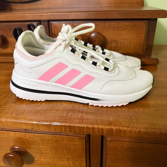 Adidas Fukasa Run white pink womens size 8.5 sneakers cloudfoam running shoe - Picture 4 of 8